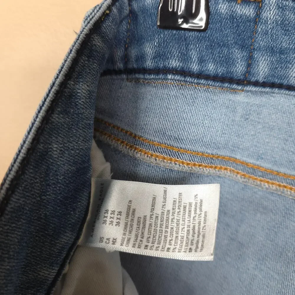 American Eagle Light Wash Athletic Fit Slim Leg Jeans Size 36x36